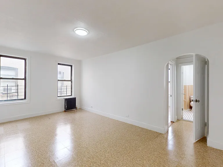 86-22 Dongan Ave #6H — Photo 5