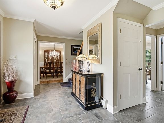 5th image of 16 Brookside Rd