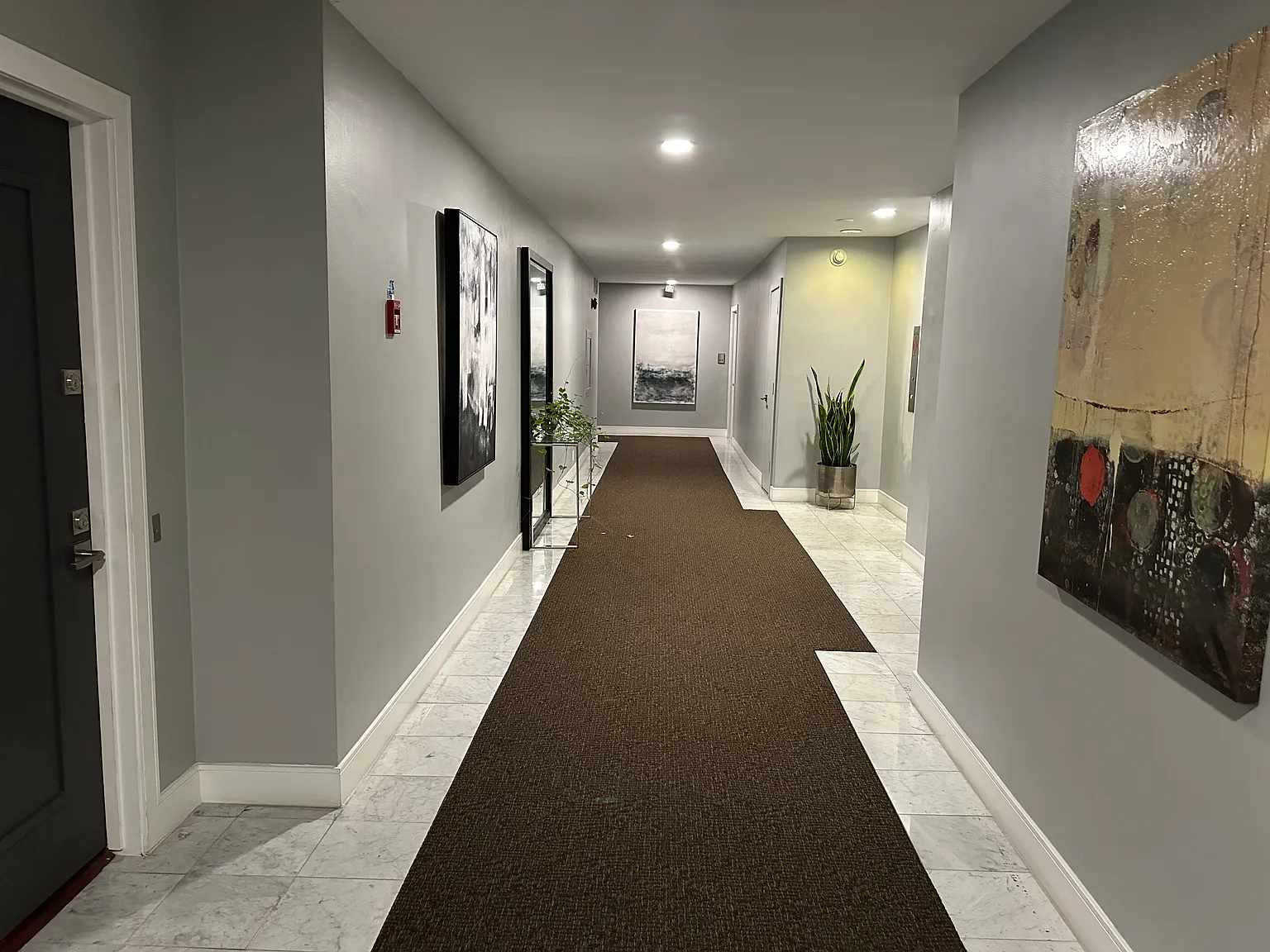 1 bed, 977 sqft, $3,499 — Photo 3