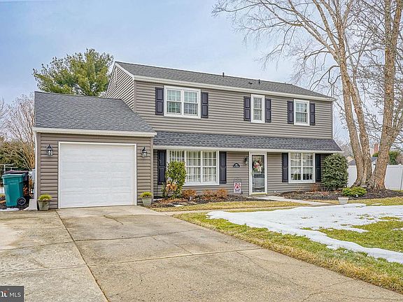 2nd image of 255 Genesee Rd