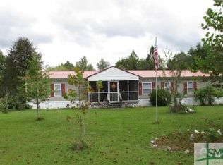 864 Copperhead Ln, Midway, GA 31320