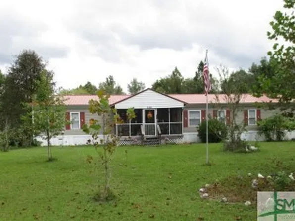 864 Copperhead Lane, Midway, GA 31320