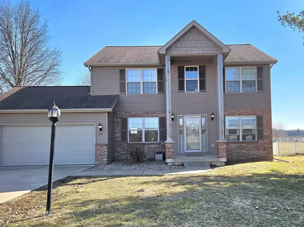 122 E Cypress Rd, Canton, IL 61520