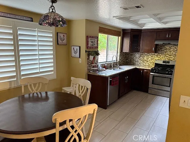1120 Pebblewood Dr #1120 — Photo 8