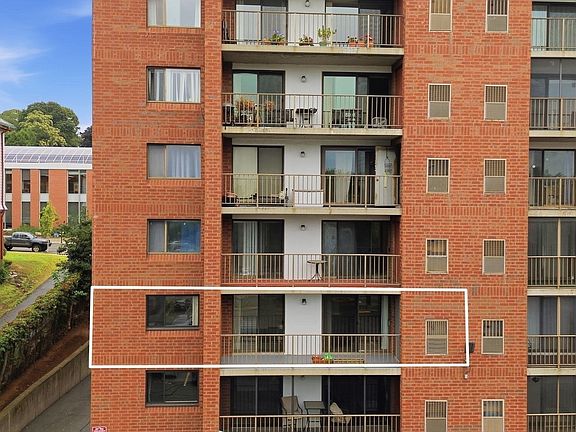 3rd image of 100 High St APT 308