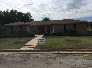 1513 Sycamore St, Breckenridge, TX 76424
