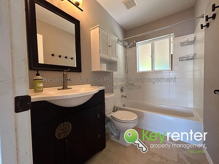 221 Sunset Dr — Photo 12