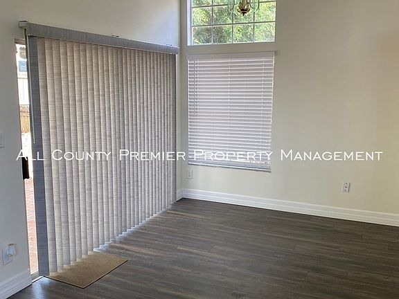 5th image of 322 Tiburon Ct