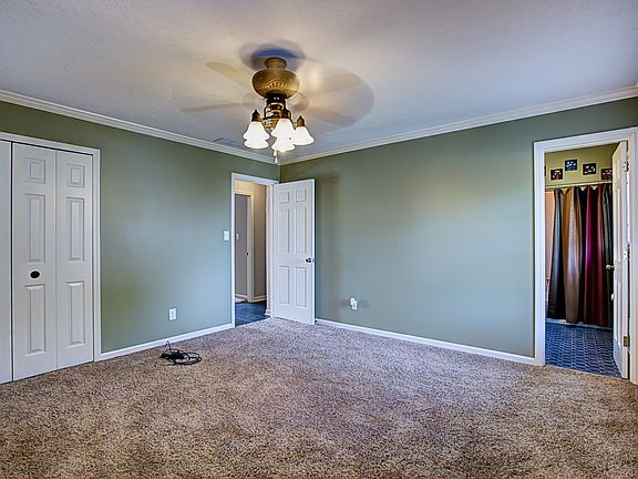 5th image of 4020 Kensington Pl