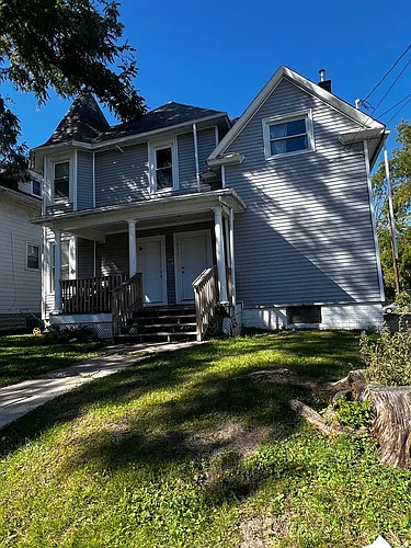1812 Pershing Ave Photo 1