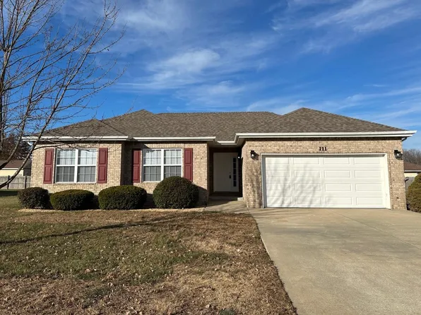 111 E Comanche Court, Strafford, MO 65757