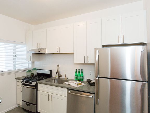 5th image of 1424 Valencia St APT 3