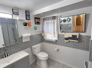 18 Bullard St #1, New Bedford, MA 02746