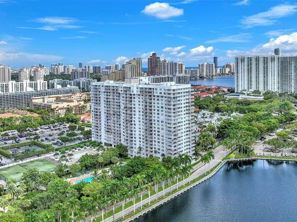 2851 NE 183rd St #1811-15, North Miami Beach, FL 33160