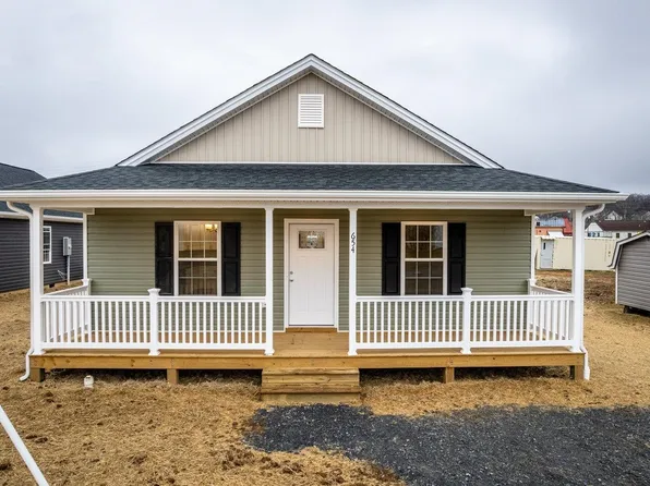 654 S 2nd St, Shenandoah, VA 22849