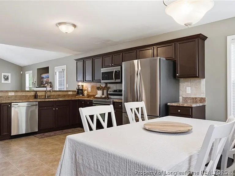 142 Bluebonnet Oak Ct — Photo 9