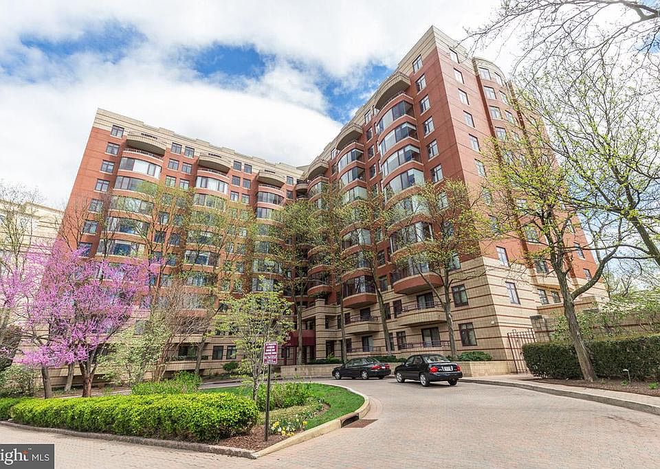 1st image of 2400 Clarendon Blvd APT 308