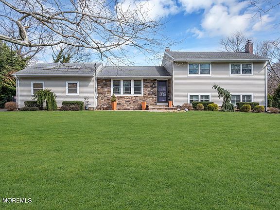 4th image of 167 Cloverdale Circle