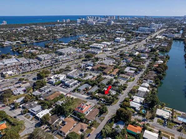 2000 NE 18th St E, Fort Lauderdale, FL 33305