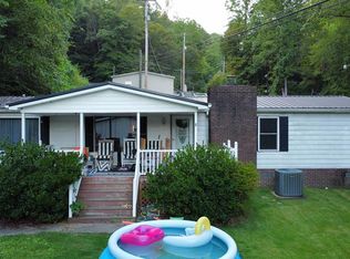 511 Hatfield Br, Mc Carr, KY 41544