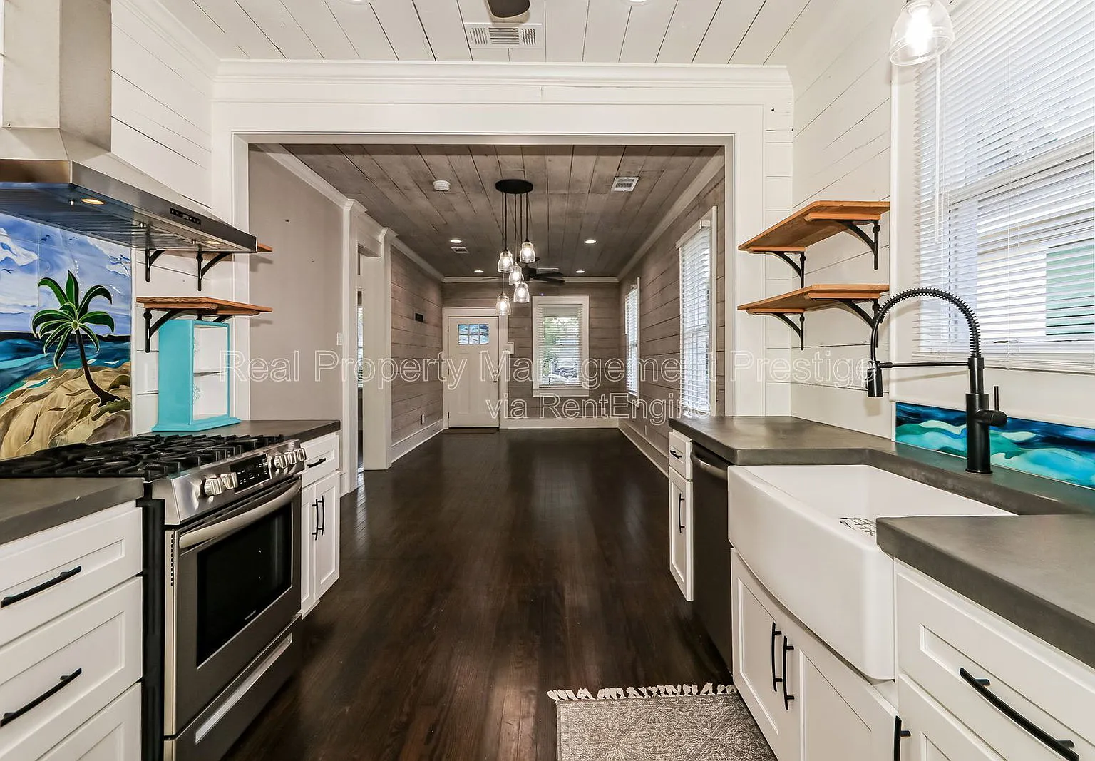 2 bed, 1.5 bath, 1352 sqft, $1,745 — Photo 3
