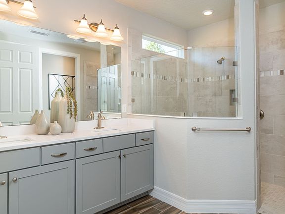 Mainstay Owner s Bath