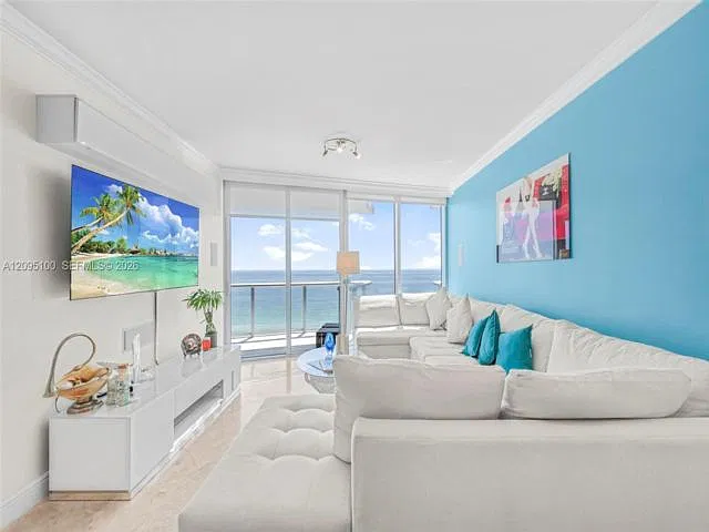 17001 Collins Ave #1403