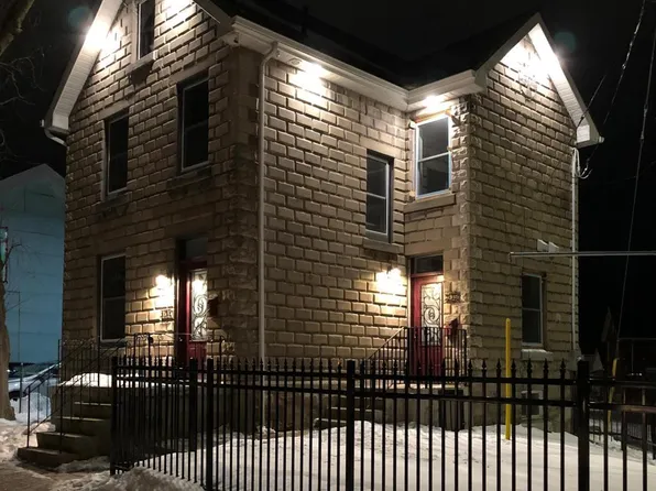 45 Chestnut St #1, Kingston, ON K7K 3X4