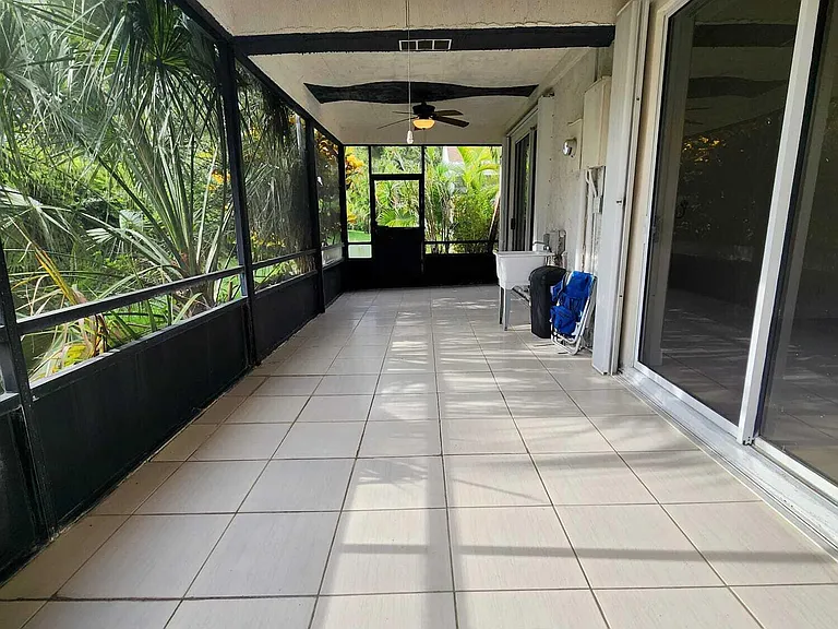 7705 Forest Green Ln — Photo 17