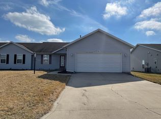 636 Sedgegrass Dr, Champaign, IL