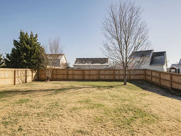 2nd image of 1319 Ballater Dr