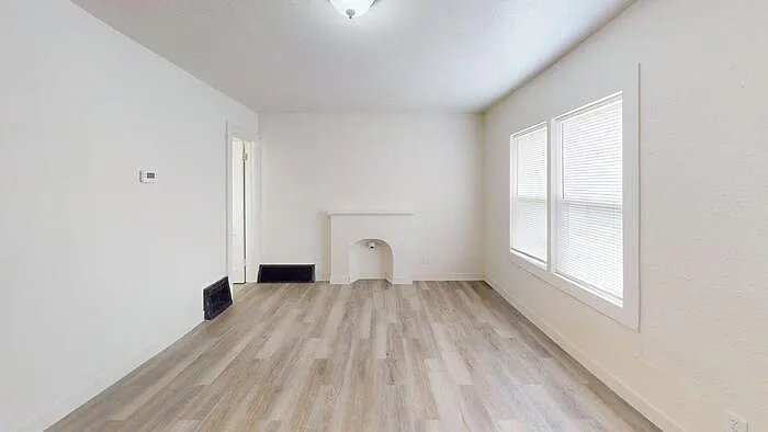 906 N 9th St — Photo 5