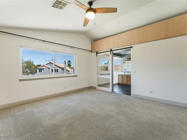 8412 White Shore Cir — Photo 16