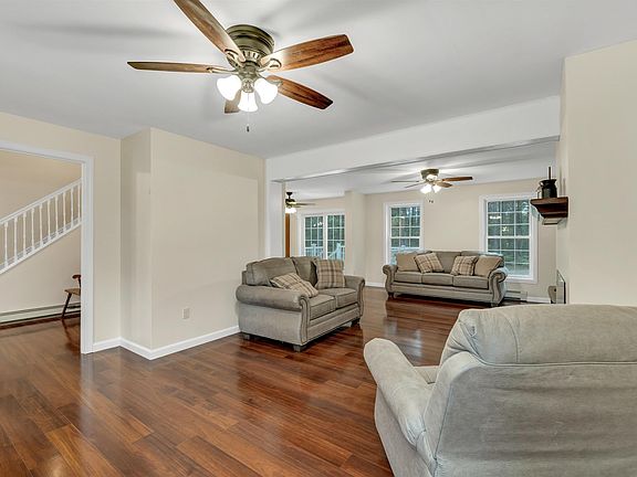 5th image of 514 Silver Pine Ln