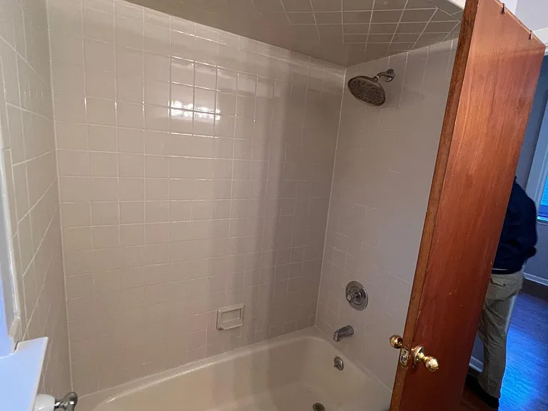 736 William St — Photo 18