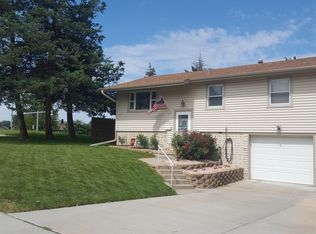 14314 Anne St, Omaha, NE 68137