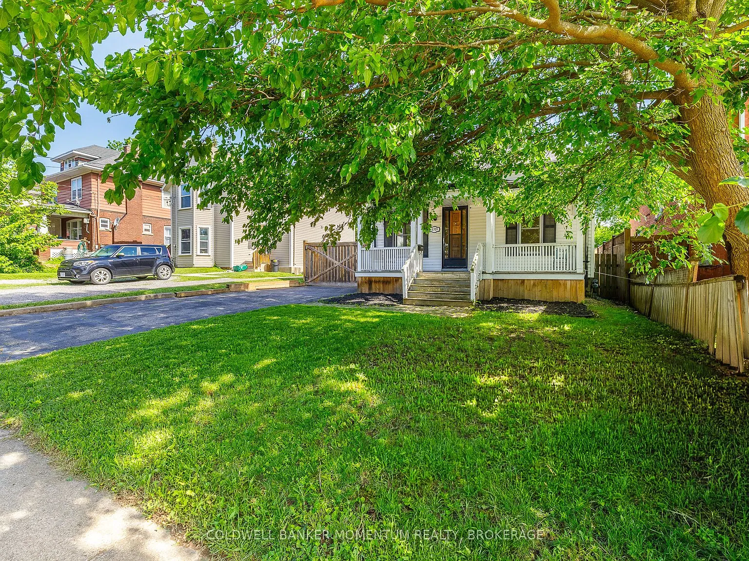 3 bed, $1,999 — Photo 3