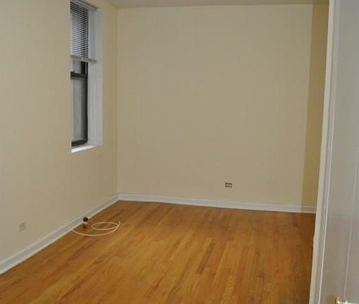 4th image of 105 W 55th St Ph 4