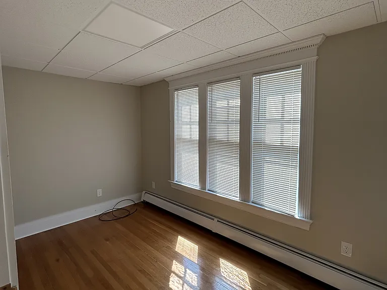 36 Roxbury St #1 — Photo 10