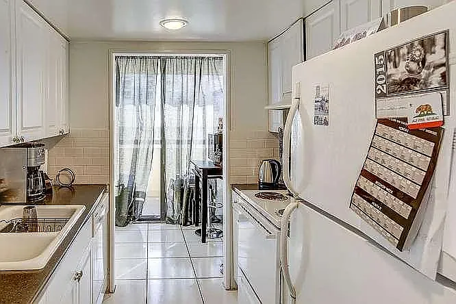 2555 Collins Ave #914 — Photo 7