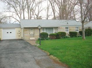 2718 E Sand Rd, Port Clinton, OH 43452