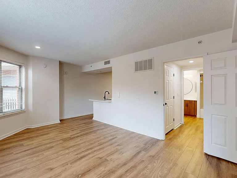 Andover House — Photo 38