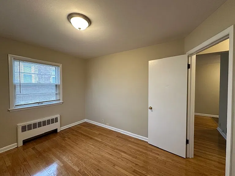 Cozy 1BR in Riverwest $925 Heat Included | Hardwood Floors | Storage + Laundry — Photo 6