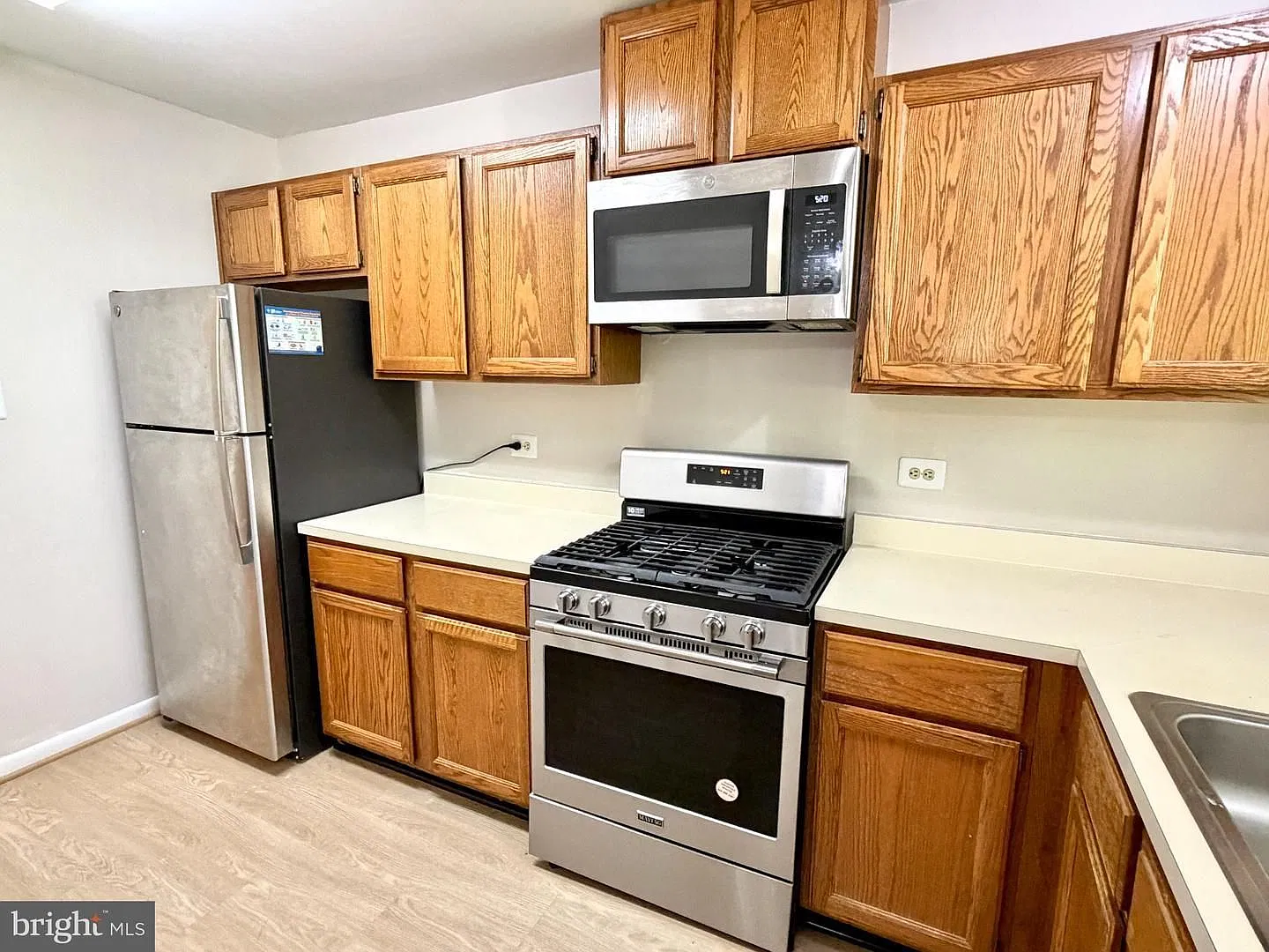 Utilities Included! 1-Bed/1-Bath Condo In The Renowned Bethesda Parkside Community. — Photo 4