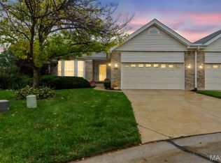 14 Shasta Pointe Ct UNIT 49A, Saint Charles, MO 63301