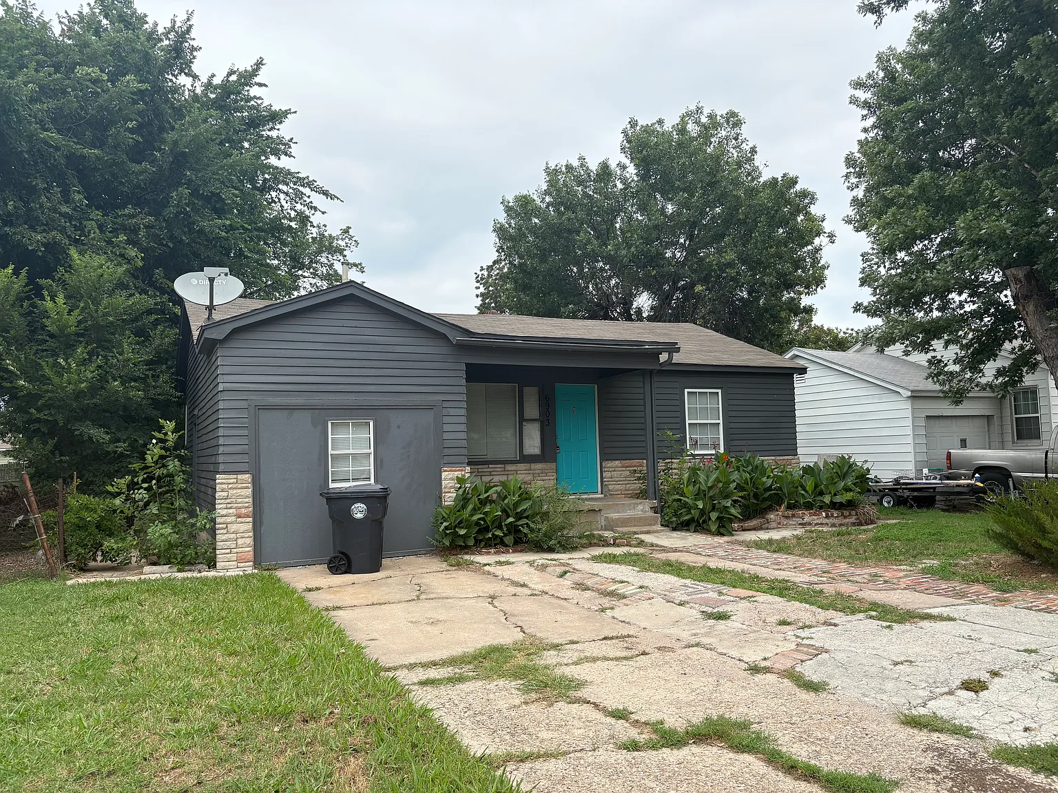 3 bed, 1013 sqft, $1,050 — Photo 2
