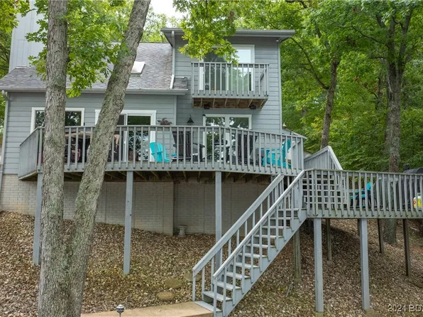 29630 Towering Oak Ln, Gravois Mills, MO 65037