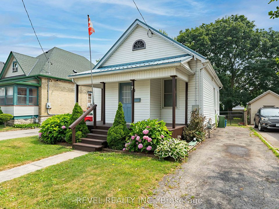 1st image of 7 Maple St