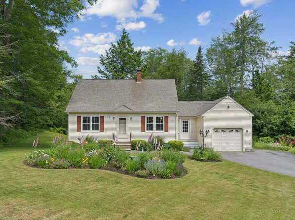 21 Arrowhead Drive, Brunswick, ME 04011