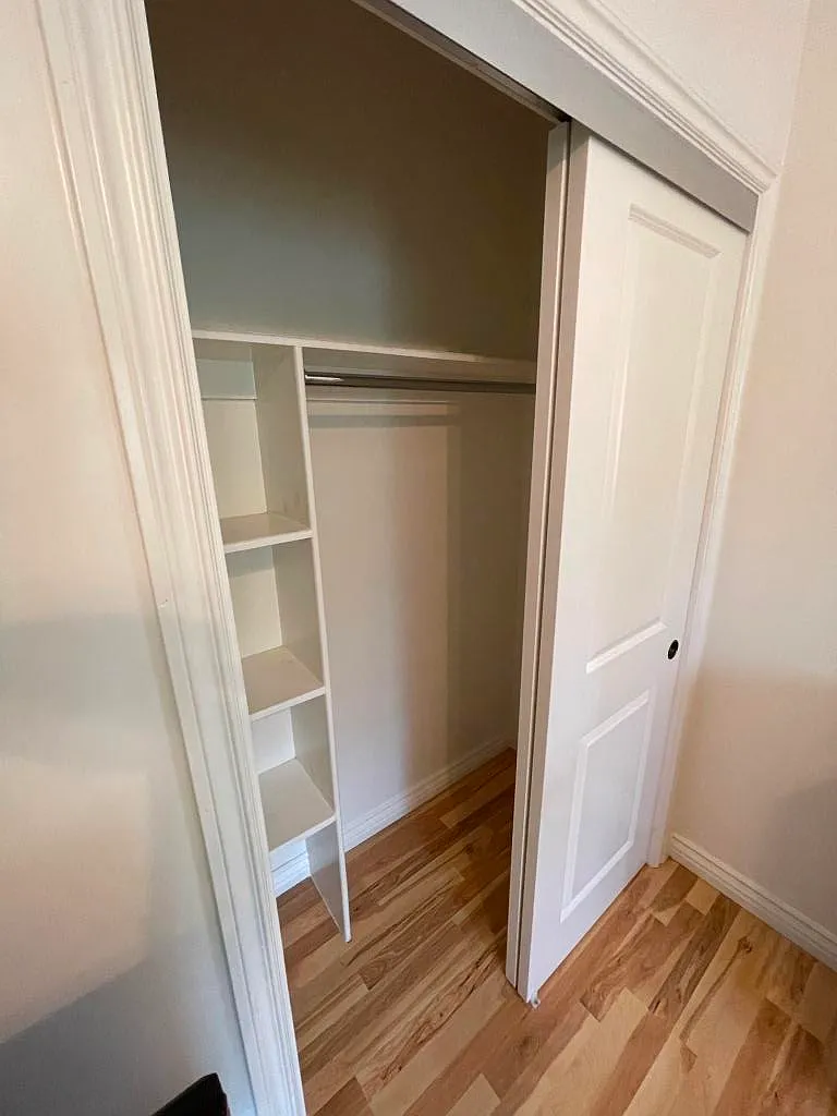 1 bed, 2200 sqft, $975 — Photo 4